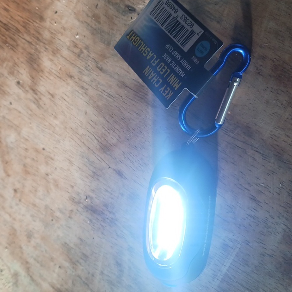 Key chain led flashlight - Picture 3 of 4